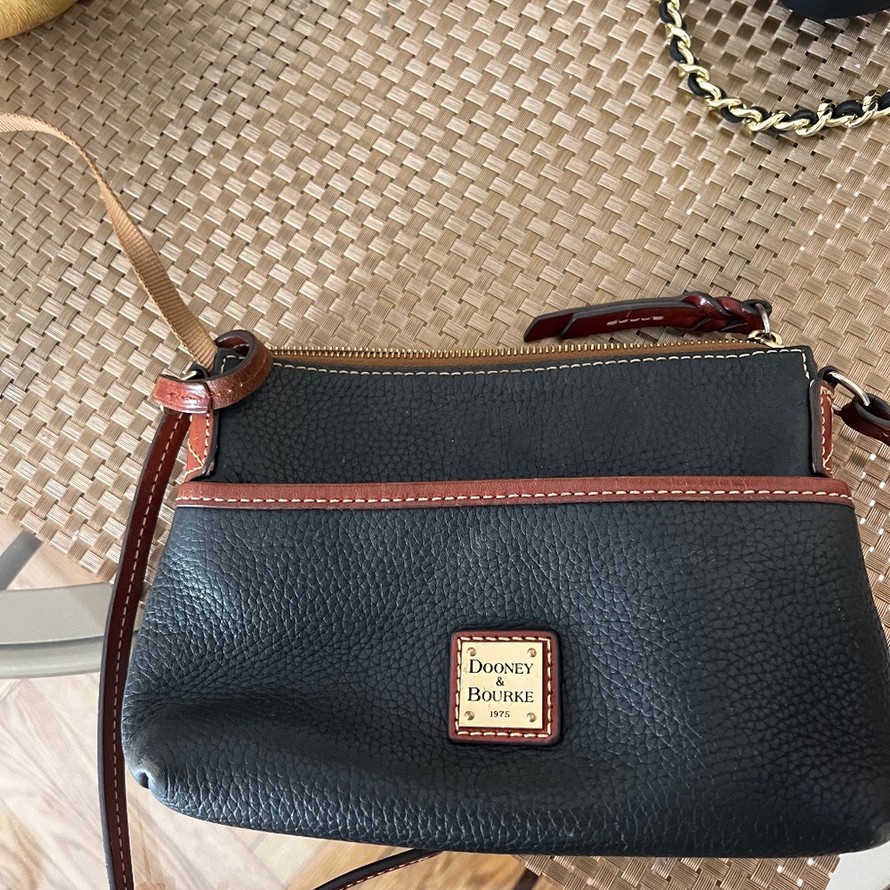 Dooney & Bourne pebble grain crossbody